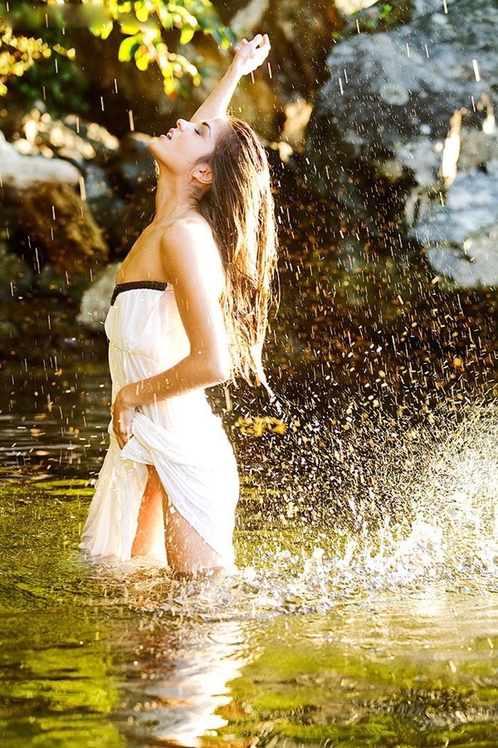 Marie Avgeropoulos in Kigali