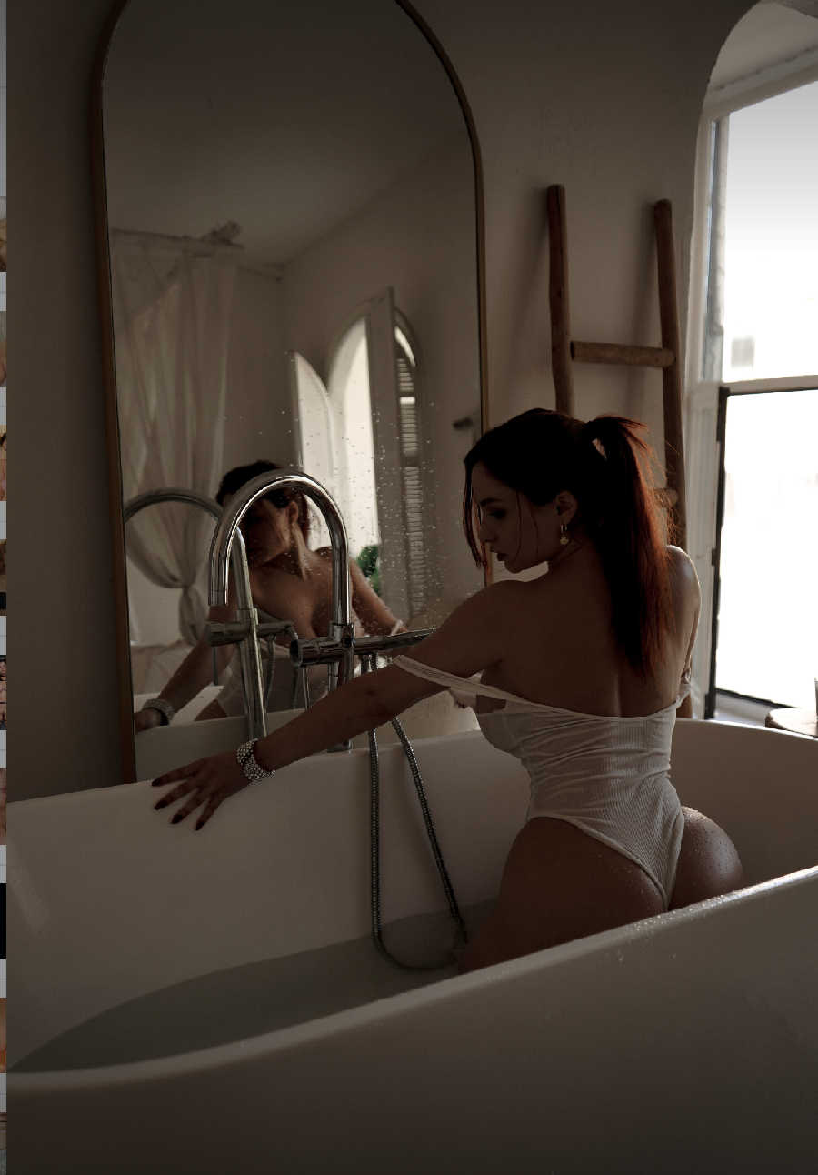 A playful frame from Miranda Faith nude — online in Kigali